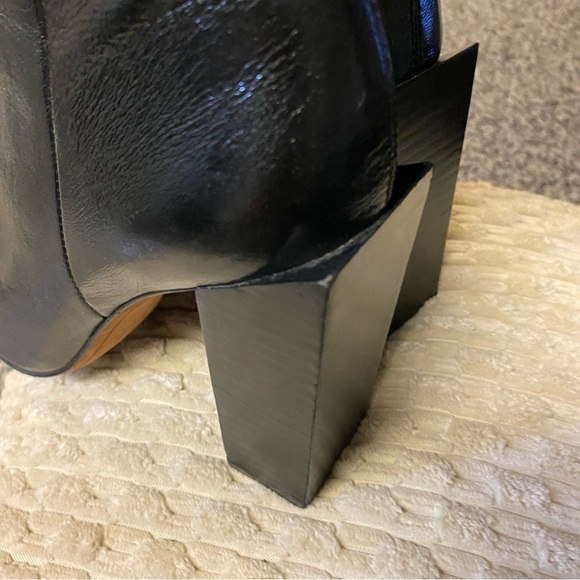 Bcbg MaxAzria  Over The Knee Tall Leather boots Block Heel Sz 7 Org 658$Livana - Picture 8 of 15